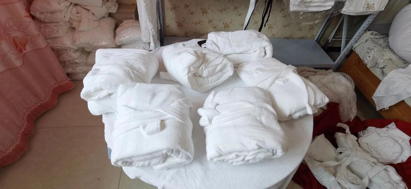 床品四件套：温馨睡眠的关键搭档